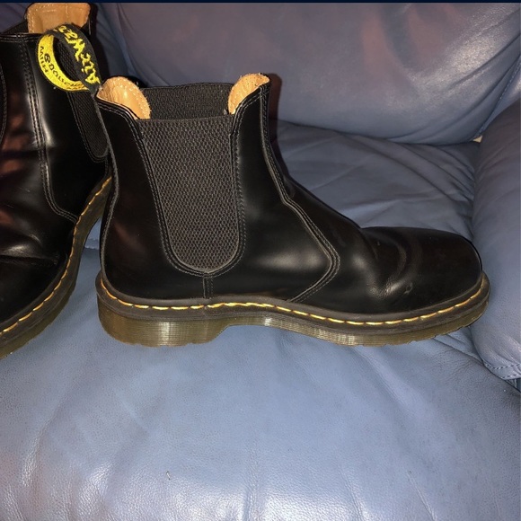 DOC MARTEN boots. - Picture 5 of 6